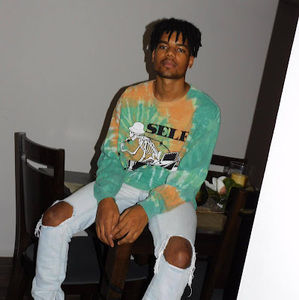 Meet your Posher, Max